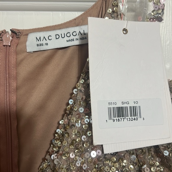 Mac Duggal Puff Shoulder Sequined Surplice Gown Formal Evening Gown 5510 Size 10 - Picture 5 of 9